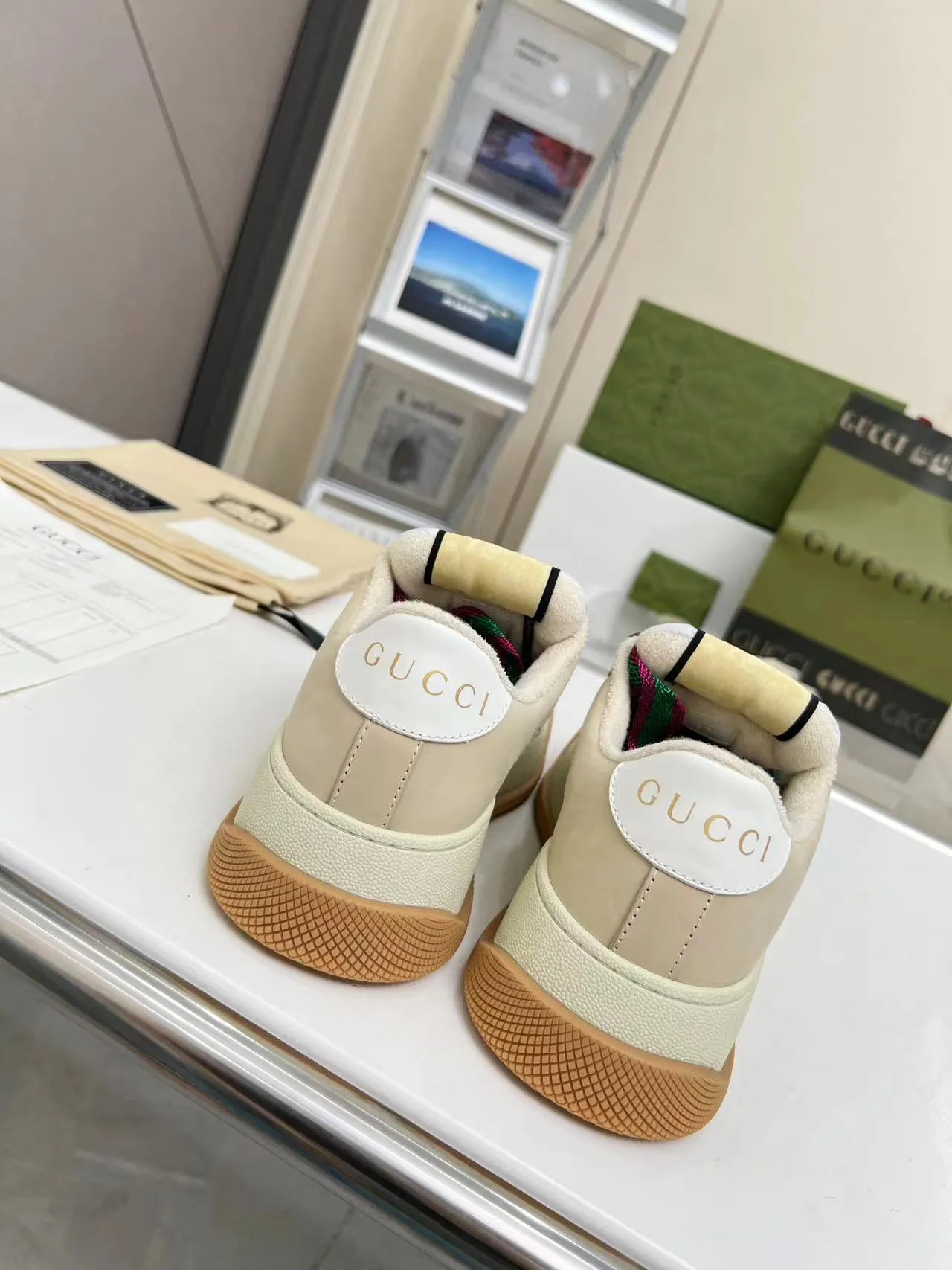 👟👟Ex-factory price 520👟👟 Women's Shoes Women's Clothing Gucci New Screener Series Couple's Style Chubby Bread Shoes Small Dirty Shoes Fatty Double G Casual Sneakers Original purchase Development Original purchase Develop The Screener series of sneakers are inspired by the classic sneakers of the 1970s and named after the defensive action in sports. They are decorated with striped webbing on the side and embellished with retro Gucci logos. These sneakers are made of GG canvas. Purple leather details add depth to the piece with sharp contrast, and the details are fuller. Exquisite packaging at the delivery counter Fabric: Original imported cowhide + double G fabric Lining: Original customized breathable terry velvet Sole: Original molded TPU outsole Sole thickness: 6CM Size: Women's 35-40 / Men's 39-45